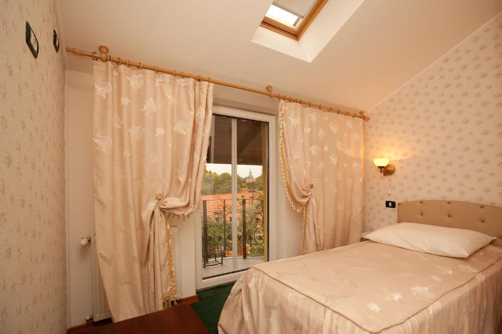 Pension Dinu Residence Timişoara Zimmer foto